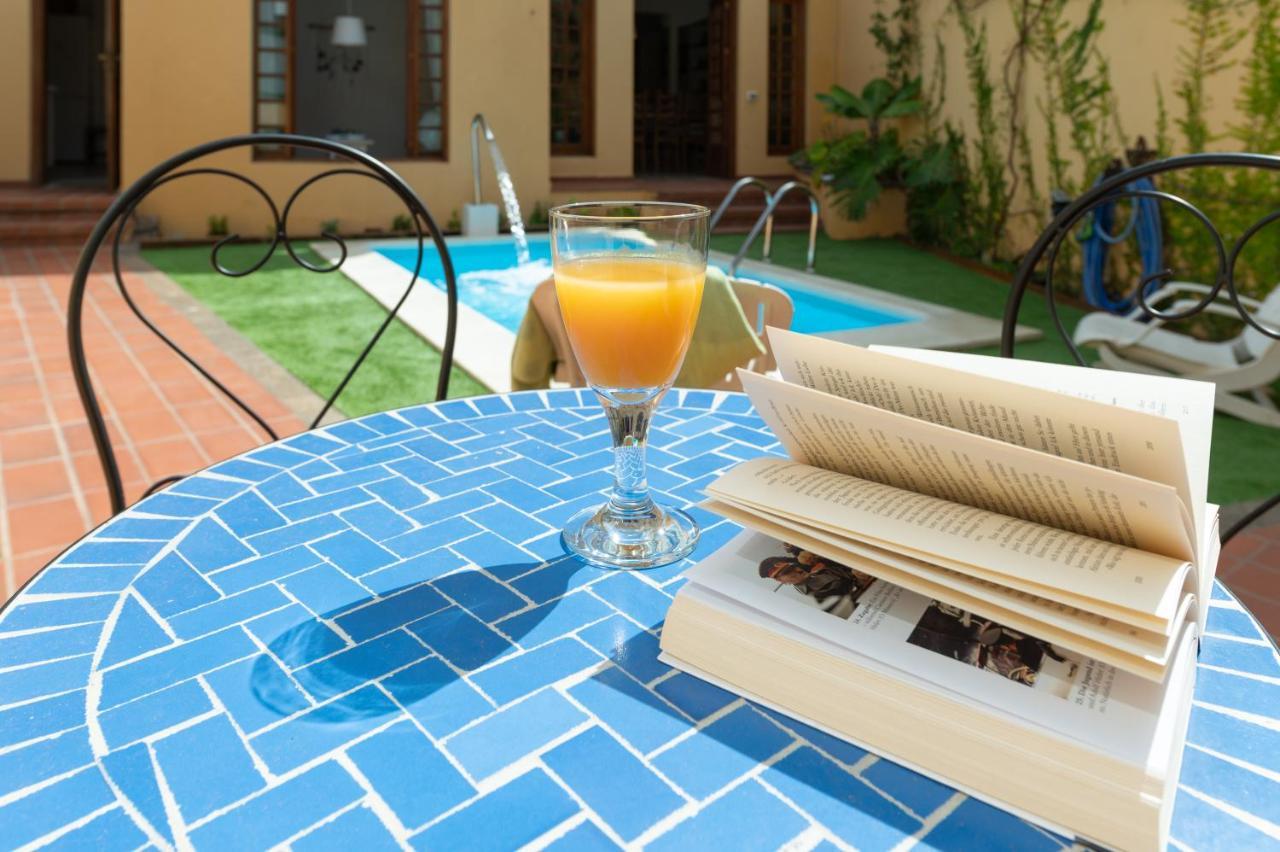 The Yellow House - Solarium - Climatized Pool Gáldar Buitenkant foto
